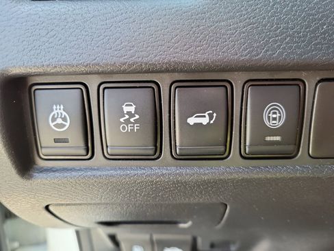 Used 2021 Nissan Murano SV AWD/4WD image 22