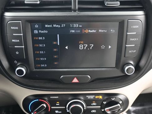 Used 2023 Kia Soul LX FWD image 21