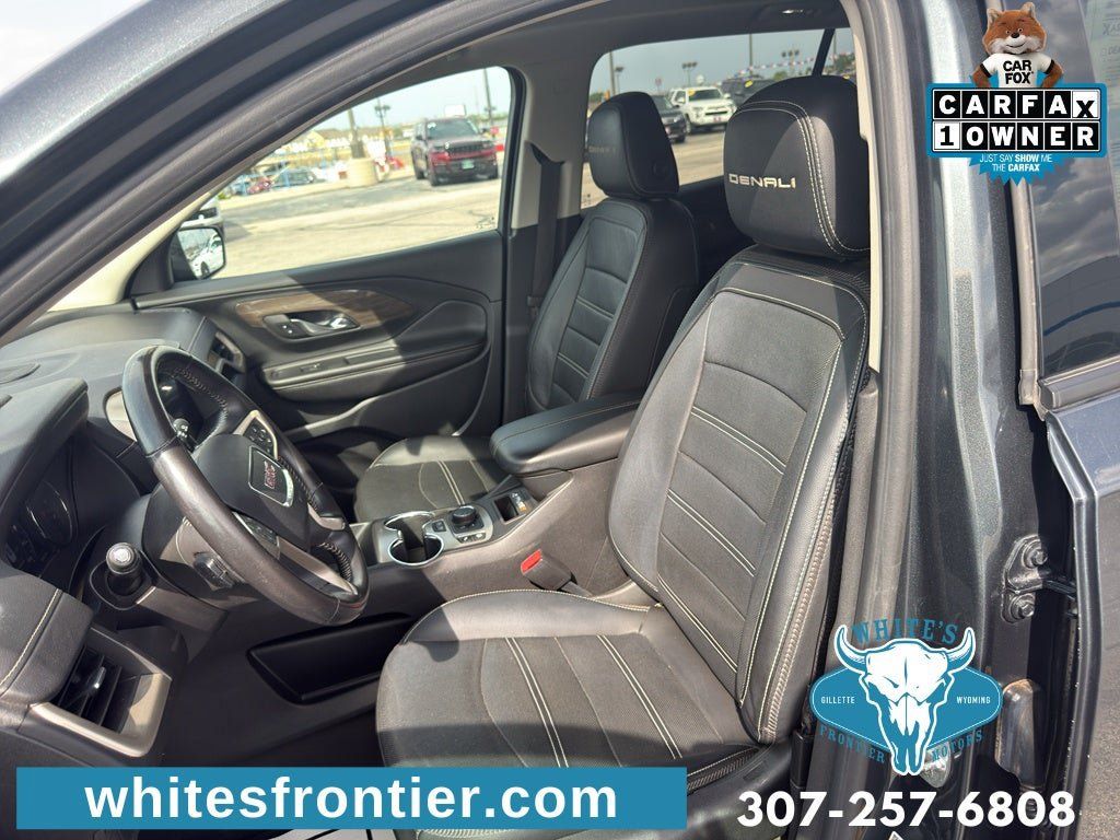 Certified 2022 GMC Terrain Denali w/ Denali Premium Package AWD/4WD image 11