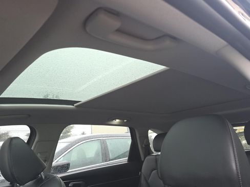 Used 2024 Kia Sorento S w/ Panoramic Sunroof Package AWD/4WD image 13