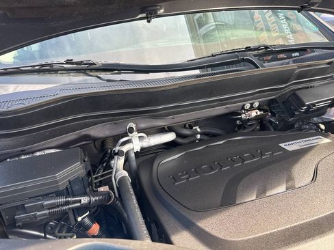 Used 2016 Honda Pilot Elite image 12