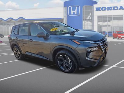 Used 2024 Nissan Rogue SV