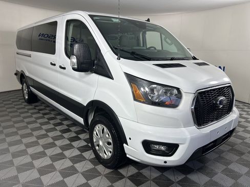 Used 2024 Ford Transit 350 XLT image 3