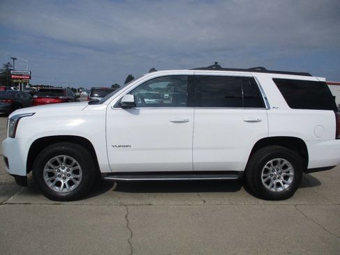 Used 2015 GMC Yukon SLT w/ Open Road Package image 3