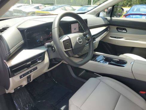 Certified 2025 Nissan Murano SL w/ Cargo Package AWD/4WD image 16