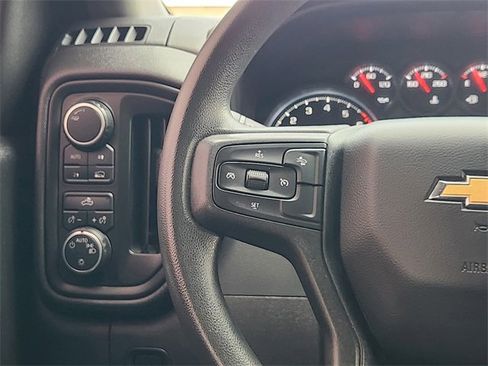 Used 2023 Chevrolet Silverado 1500 Custom image 28