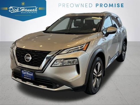 Used 2021 Nissan Rogue Platinum image 1