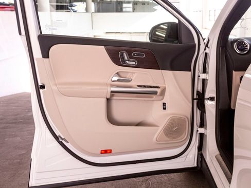 Used 2026 Mercedes-Benz GLA 250 image 16
