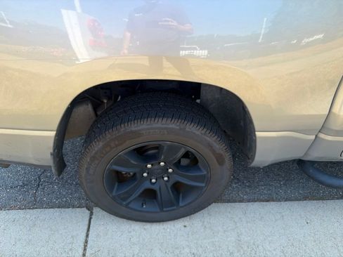 Used 2022 RAM 1500 Big Horn RWD image 23