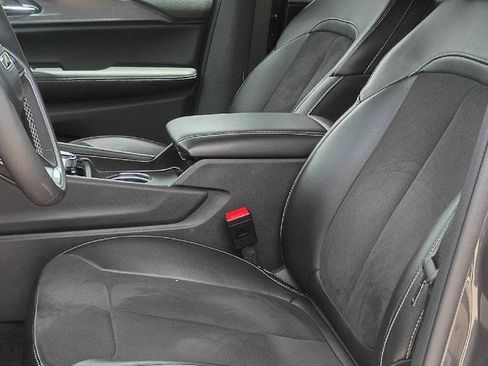 Used 2025 Jeep Grand Cherokee L Altitude RWD image 10