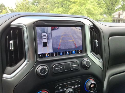 Used 2020 Chevrolet Silverado 1500 LTZ w/ LTZ Premium Package AWD/4WD image 35
