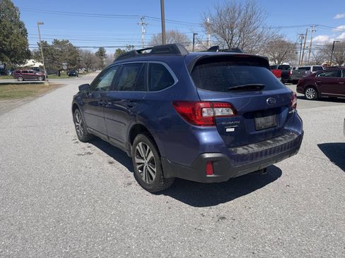 Used 2019 Subaru Outback 2.5i Limited AWD/4WD image 3
