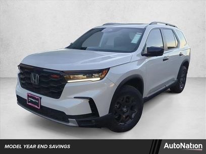 New 2025 Honda Pilot TrailSport
