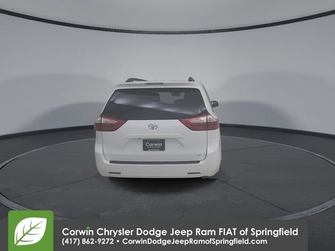 Used 2019 Toyota Sienna LE image 13