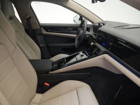 New 2026 Porsche Panamera RWD image 29