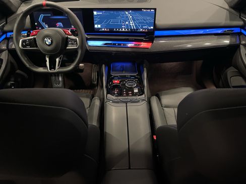 Used 2026 BMW M5 w/ Executive Package AWD/4WD image 16