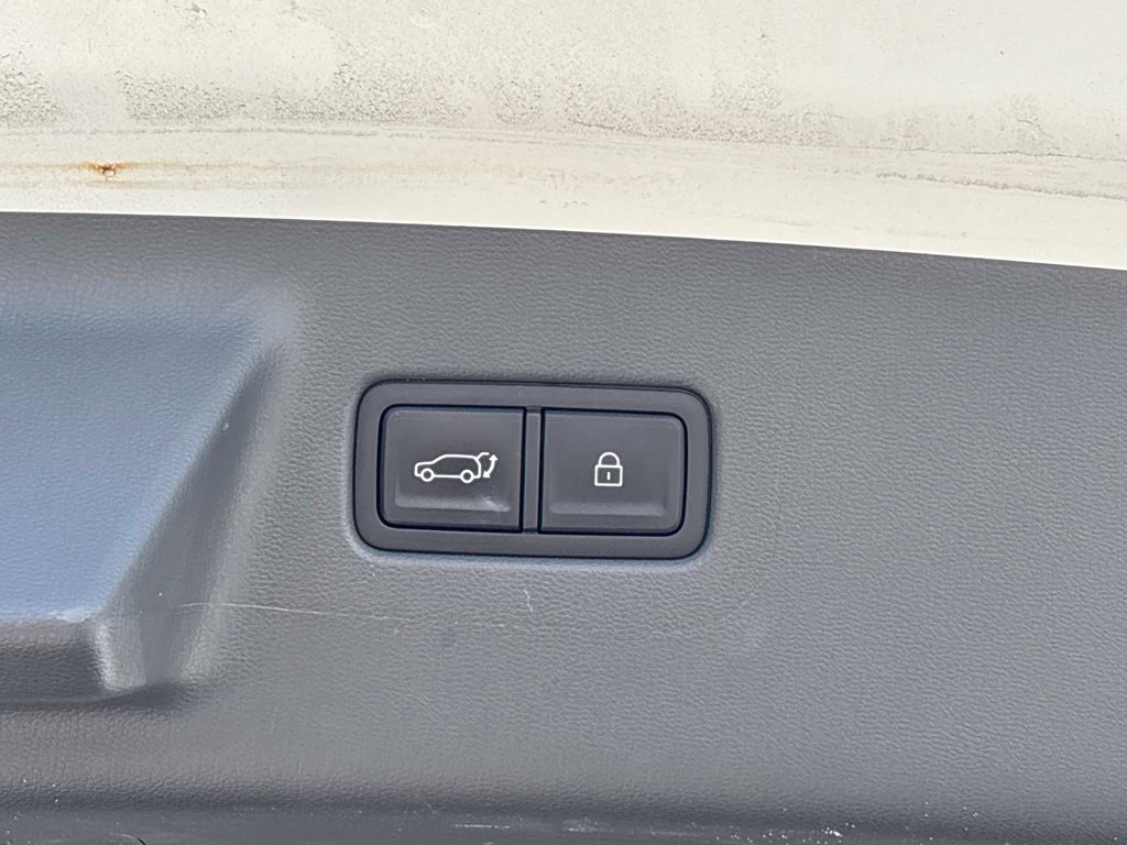 Used 2026 Hyundai Santa Fe SEL AWD/4WD image 16