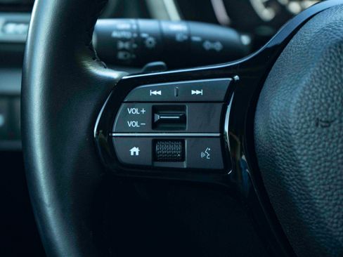Used 2025 Honda Pilot Touring image 21