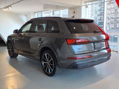 Used 2022 Audi Q7 Premium Plus image 6