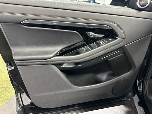 Used 2022 Land Rover Range Rover Evoque R-Dynamic S image 14