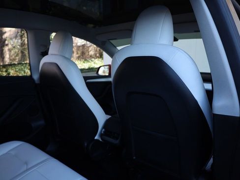 Used 2023 Tesla Model Y Performance image 20