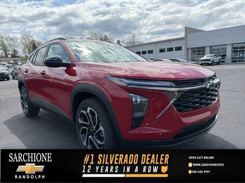 New 2026 Chevrolet Trax RS w/ Driver Confidence Package FWD image 2