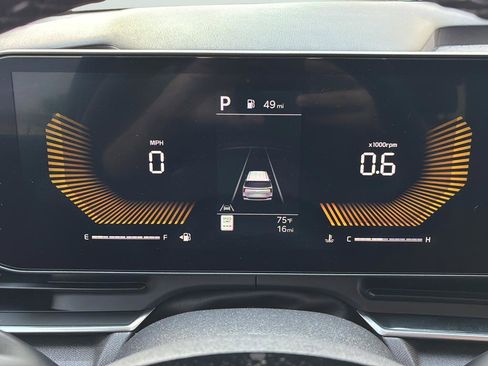 New 2026 Kia Carnival EX FWD image 26