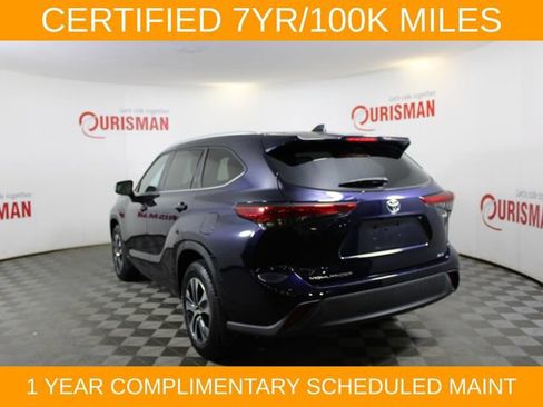 Used 2023 Toyota Highlander XLE AWD/4WD image 5
