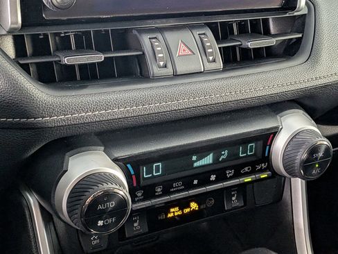 Certified 2023 Toyota RAV4 XLE Premium AWD/4WD image 21