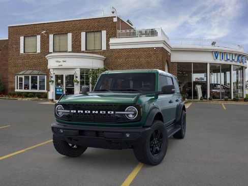 New 2025 Ford Bronco Outer Banks image 2