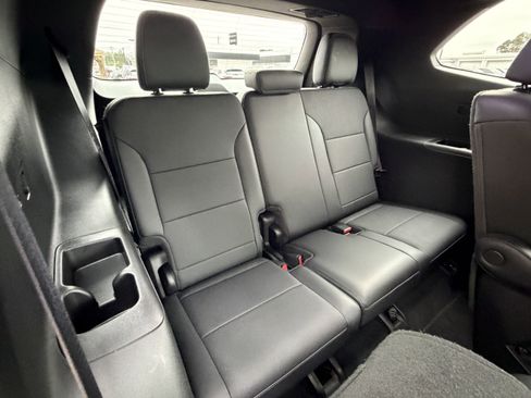 Used 2025 Buick Enclave Preferred image 19