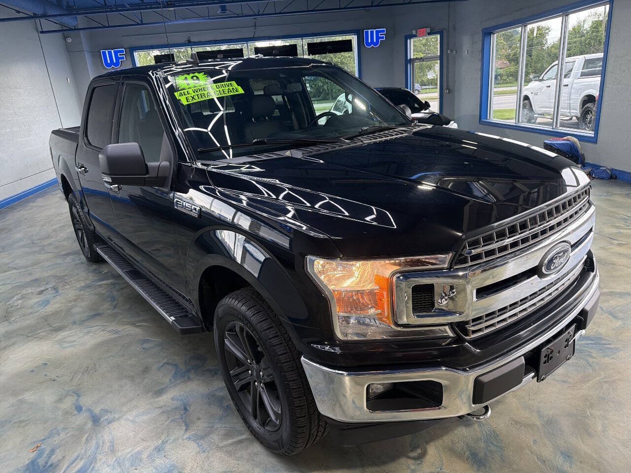 Used 2019 Ford F150 XLT w/ Equipment Group 302A Luxury AWD/4WD image 7