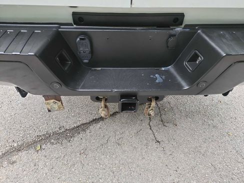 Used 2018 Ford F250 XL w/ Power Equipment Group RWD image 9