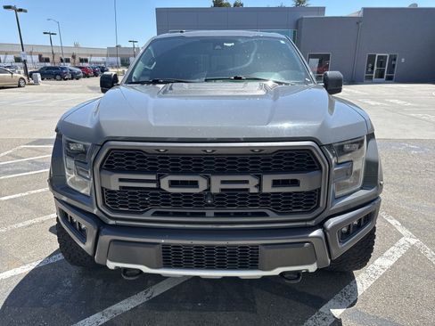 Used 2018 Ford F150 Raptor w/ Equipment Group 802A Luxury AWD/4WD image 8