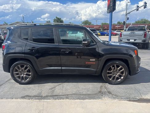 Used 2016 Jeep Renegade 75th Anniversary FWD image 5