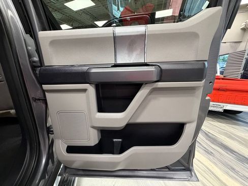 Used 2021 Ford F250 XLT w/ XLT Premium Package AWD/4WD image 46