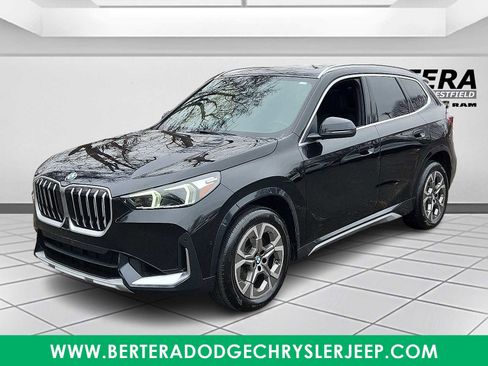 Used 2025 BMW X1 xDrive28i image 3