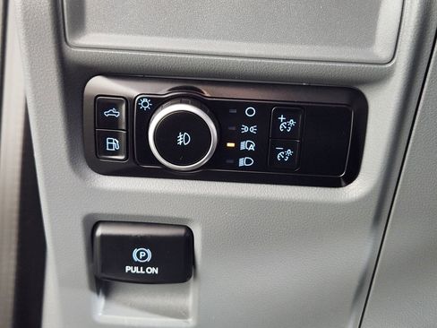 Used 2024 Ford F150 XLT w/ Mobile Office Package image 27