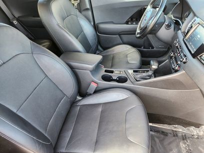 Used 2018 Kia Niro EX Premium