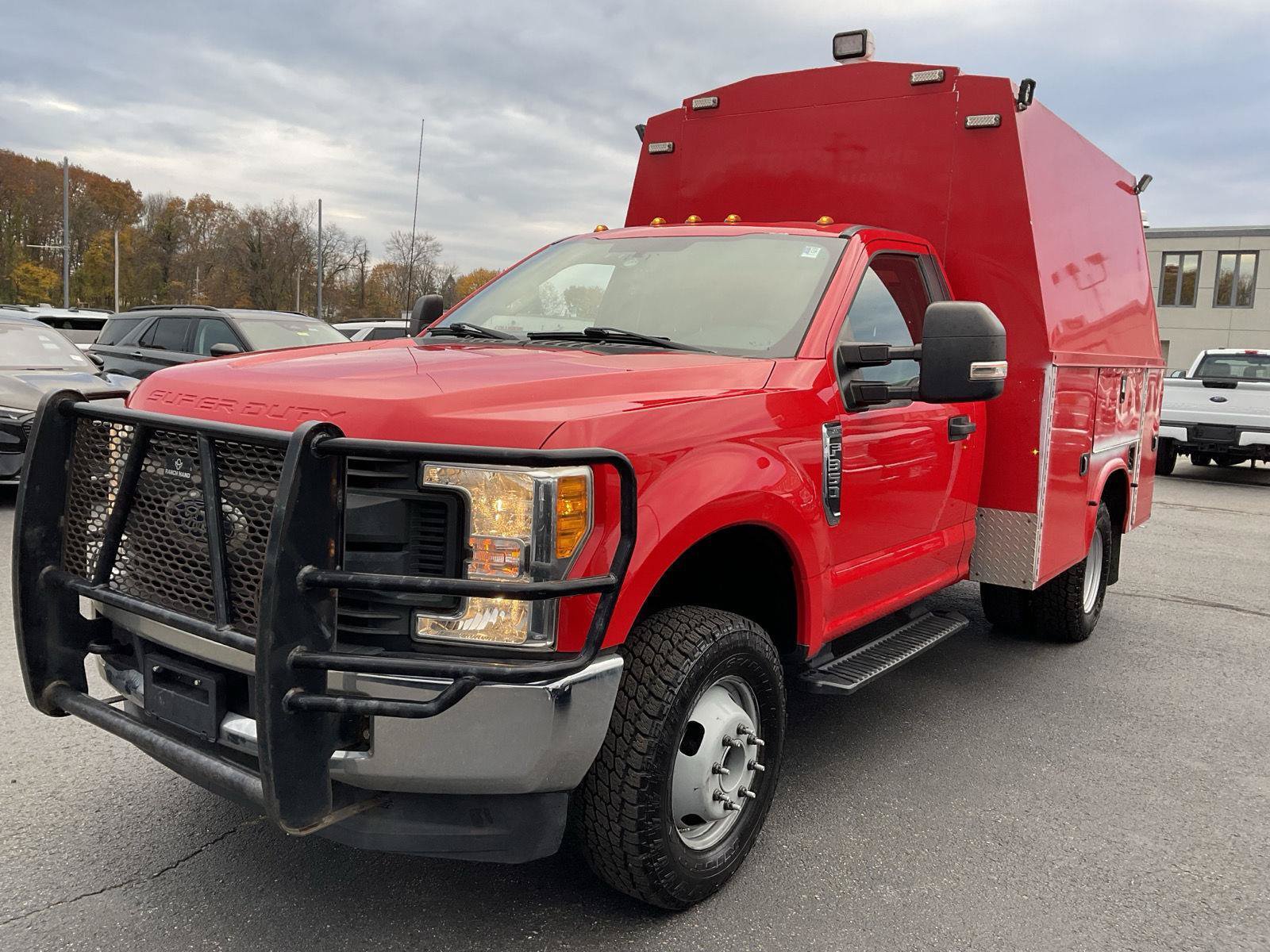 Used 2017 Ford F350 XL w/ Power Equipment Group AWD/4WD image 3