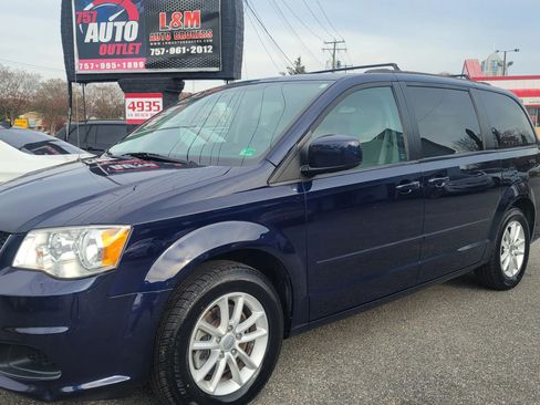 Used 2015 Dodge Grand Caravan SXT w/ UConnect Hands-Free Group image 1