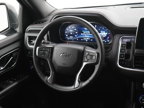 Used 2023 Chevrolet Suburban RST AWD/4WD image 15