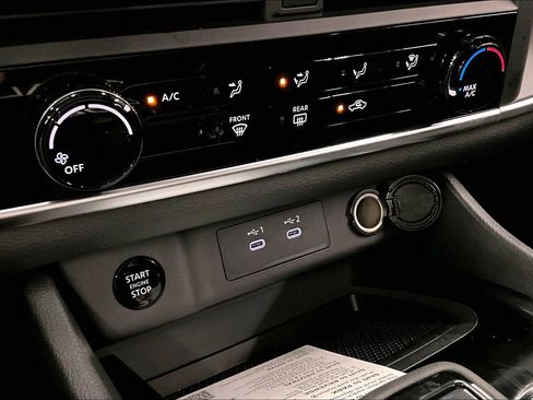 New 2025 Nissan Rogue S image 47