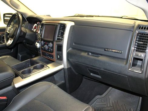 Used 2014 RAM 1500 Laramie w/ Convenience Group AWD/4WD image 26