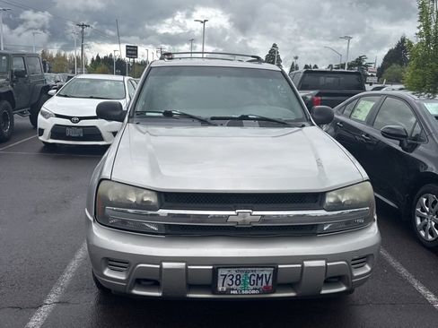 Used 2004 Chevrolet TrailBlazer LS w/ LS Preferred Equipment Group AWD/4WD image 1