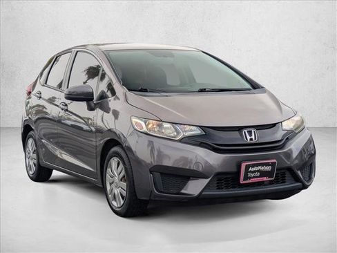 Used 2017 Honda Fit LX image 3