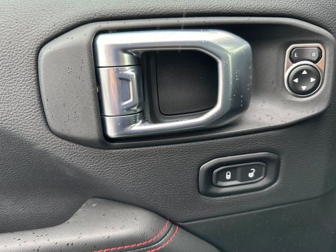 New 2026 Jeep Wrangler Unlimited Rubicon image 13