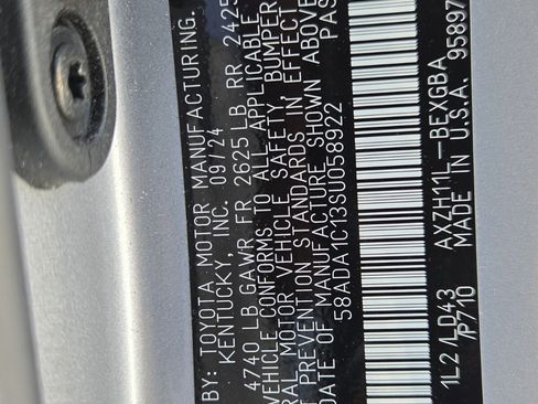 Used 2025 Lexus ES 300h w/ Premium Package FWD image 13