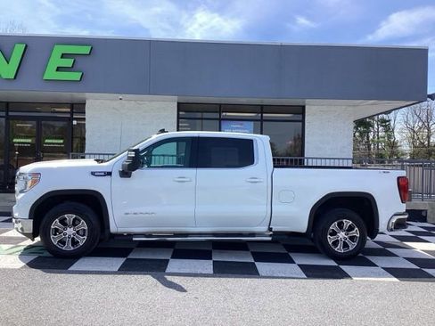 Used 2021 GMC Sierra 1500 SLE AWD/4WD image 3