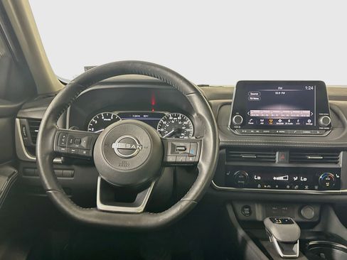 Used 2024 Nissan Rogue SV w/ SV Premium Package AWD/4WD image 18